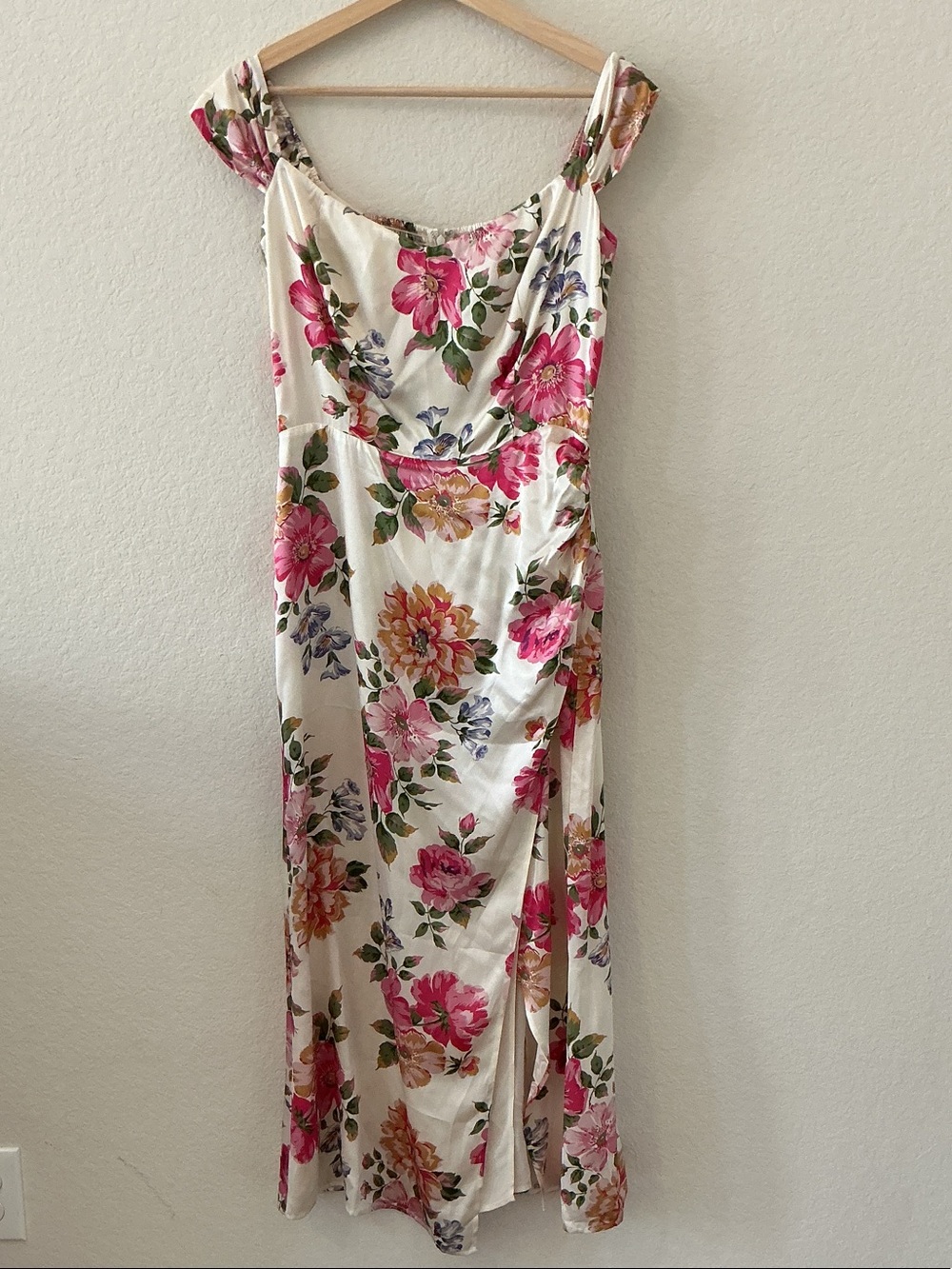 NWOT Reformation Genesis Giverny Floral Silk Size 8 Midi Dress. - Picture 4 of 16